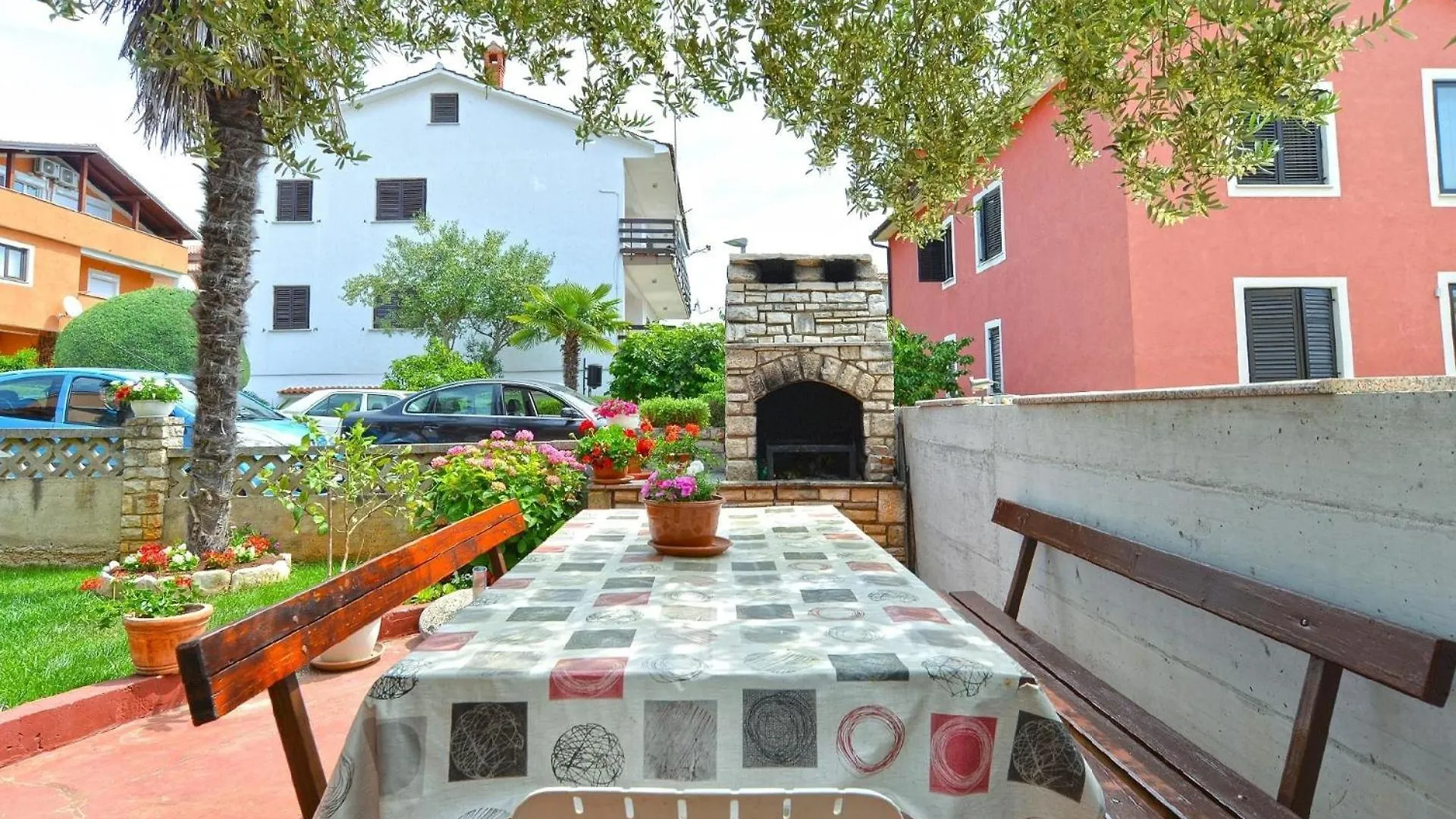 Apartment Ferienwohnung Fuer 5 Personen Ca 55 Qm In Novigrad, Istrien Istrische Riviera Karpinjan